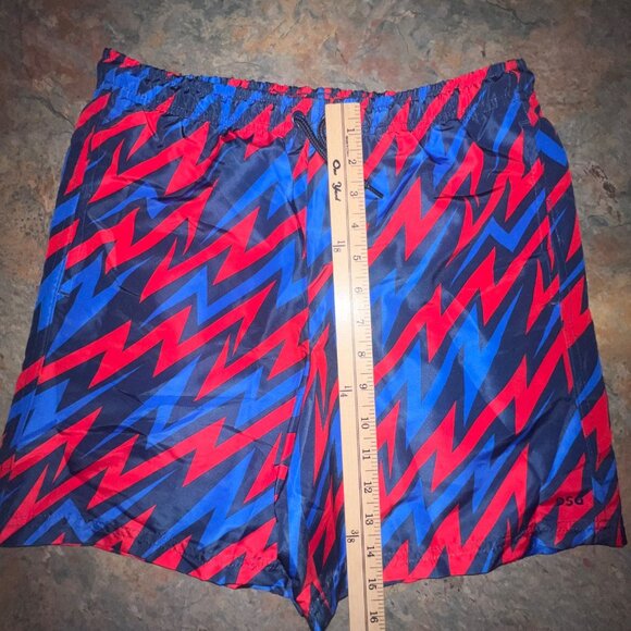 DSG Boys‎ Volley Short Print, Size Large, Red & Blue Zigzag Pattern - Picture 4 of 9